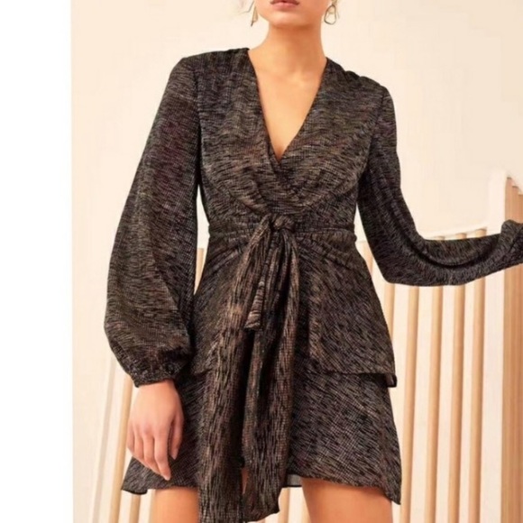 C/MEO COLLECTIVE -black and gold long sleeve dress - Picture 2 of 4